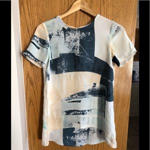 PRICE DROP! Aritzia Wilfred abstract Cypres blouse